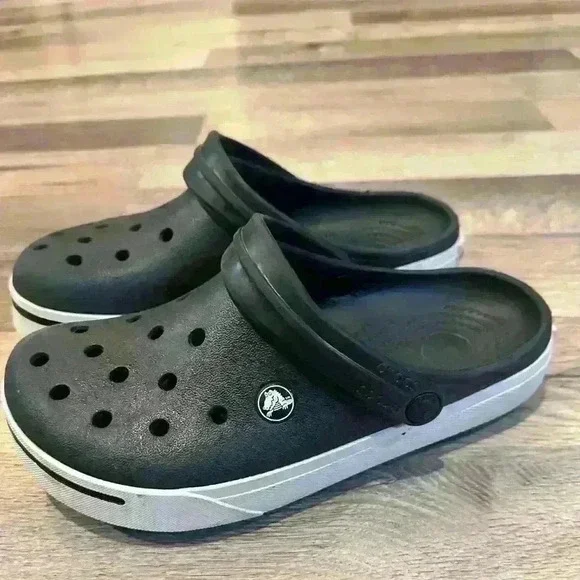 Crocs Unisex-Adult Crocband Clog BLACK / Men's 5 Women's 7 - Picture 3 of 5